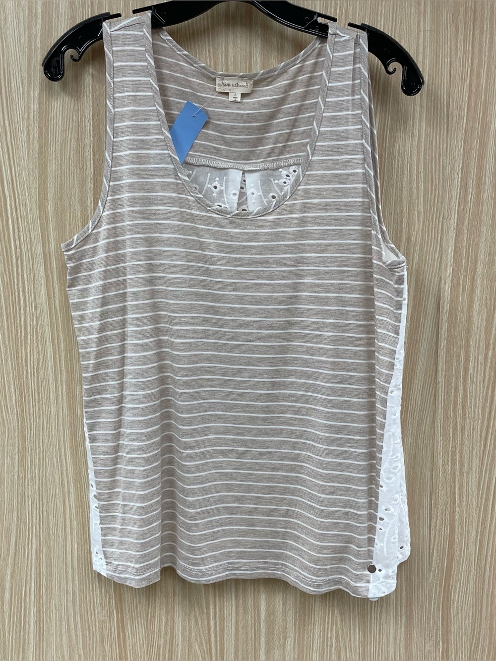 Hem & Thread Beige Striped Eyelet Top Size Large